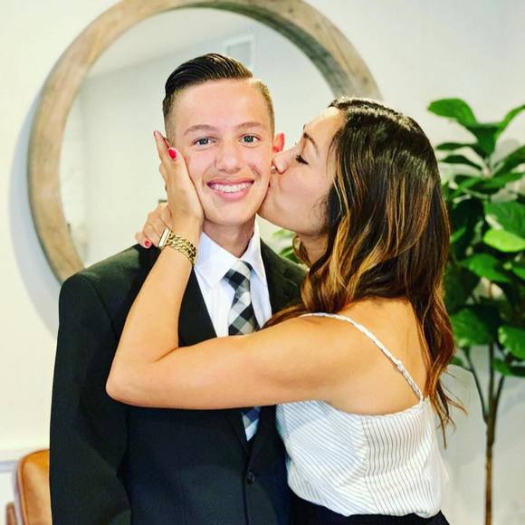 Meet your Posher, Kelly - Picture 1 of 1